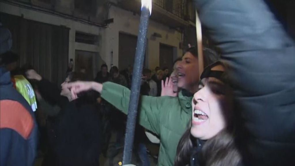 Tensión en la marcha feminista de Manresa Tensión en la marcha feminista de Manresa
