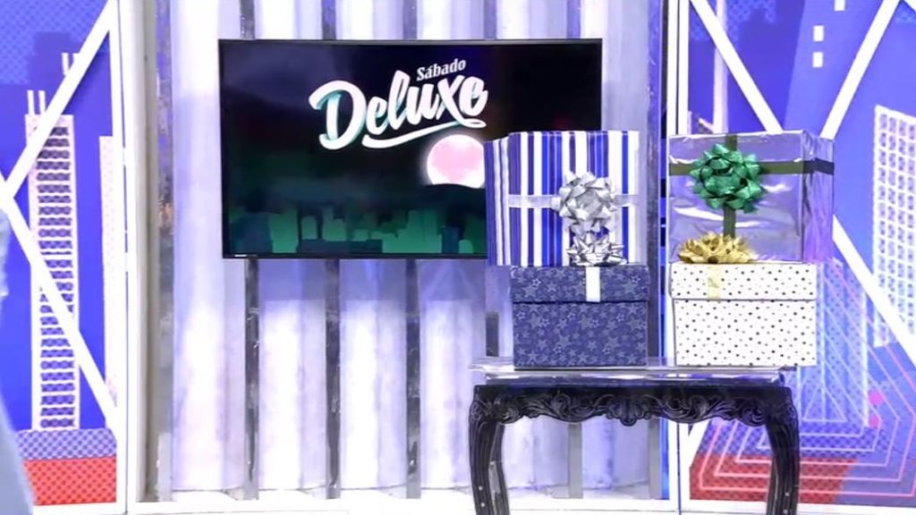 Sábado Deluxe estrena un  nuevo concurso navideño en el que podrás conseguir un regalo cargado de dinero.