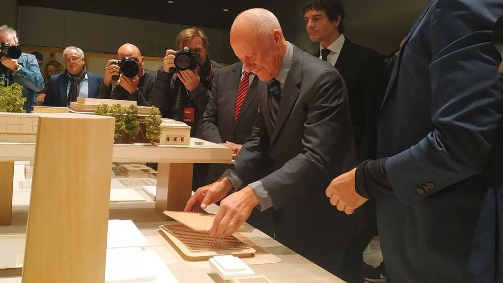 Norman Foster durante la presentación del proyecto