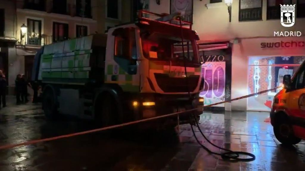 Muere tras ser atropellado por un camión de la limpieza en Madrid