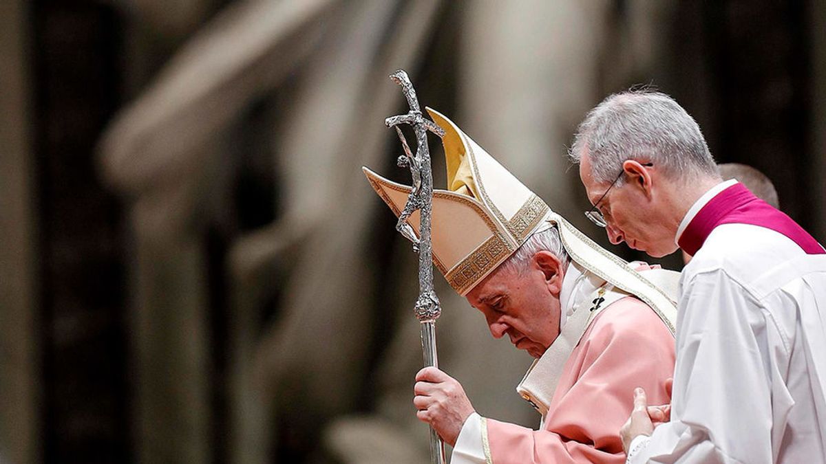 "Se acabó el carnaval de oscuridad": las víctimas de pederastia agradecen la abolición del secreto pontificio "Se acabó el carnaval de oscuridad": las víctimas de pederastia agradecen la abolición del secreto pontificio