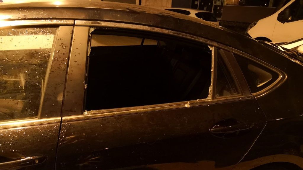 Le prohíben entrar en parkings de Nou Barris por acumular centenares de robos a vehículos Le prohíben entrar en parkings de Nou Barris por acumular centenares de robos a vehículos