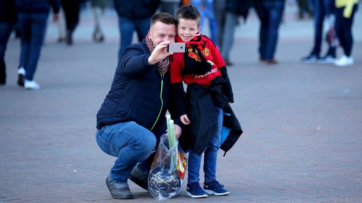 El Manchester United regalará 30.000 entradas a niños para que puedan ver el partido de Copa en Old Trafford El Manchester United regalará 30.000 entradas a niños para que puedan ver el partido de Copa en Old Trafford