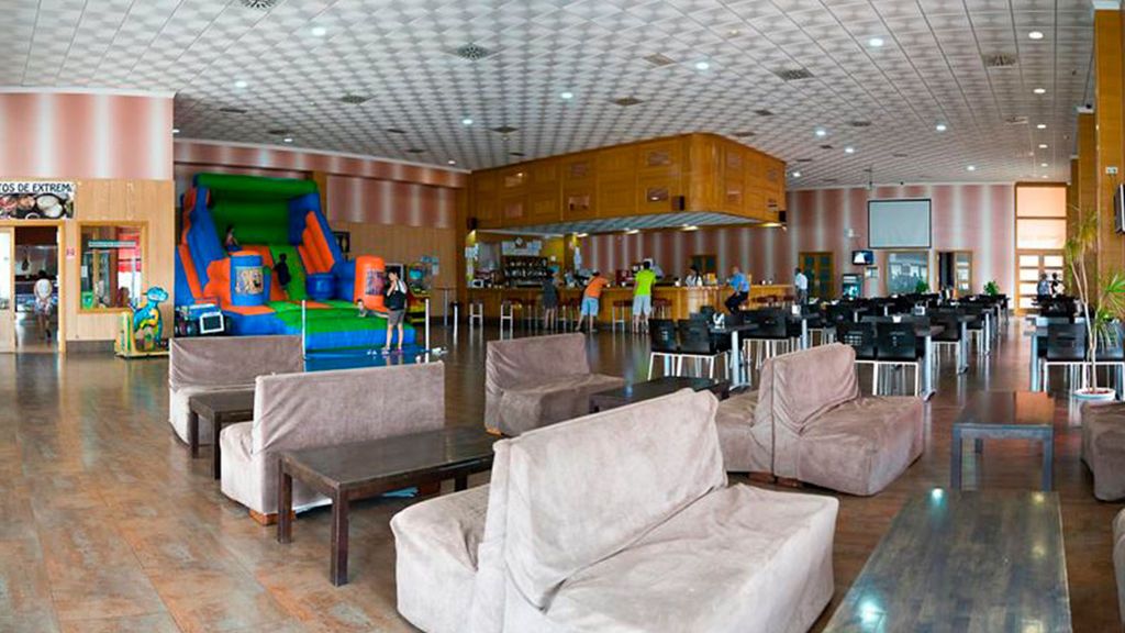 “Horrible, es un fraude, te roban”: el comentario injurioso que Tripadvisor tendrá que borrar de su web por orden de un juez “Horrible, es un fraude, te roban”: el comentario injurioso que Tripadvisor tendrá que borrar de su web por orden de un juez