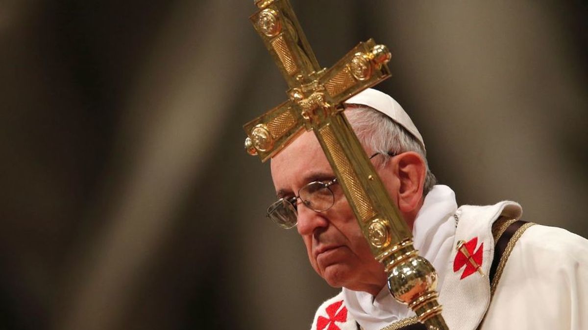 Francisco celebra su 83 cumpleaños aboliendo el secreto pontificio