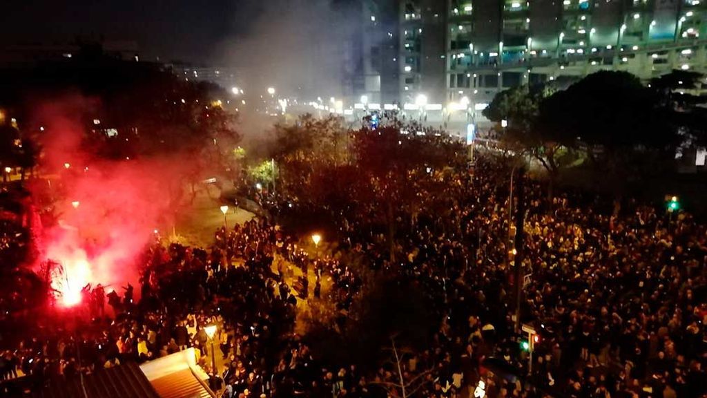 Minuto a minuto: las protestas de Tsunami Democràtic ante el partido Barcelona-Real Madrid