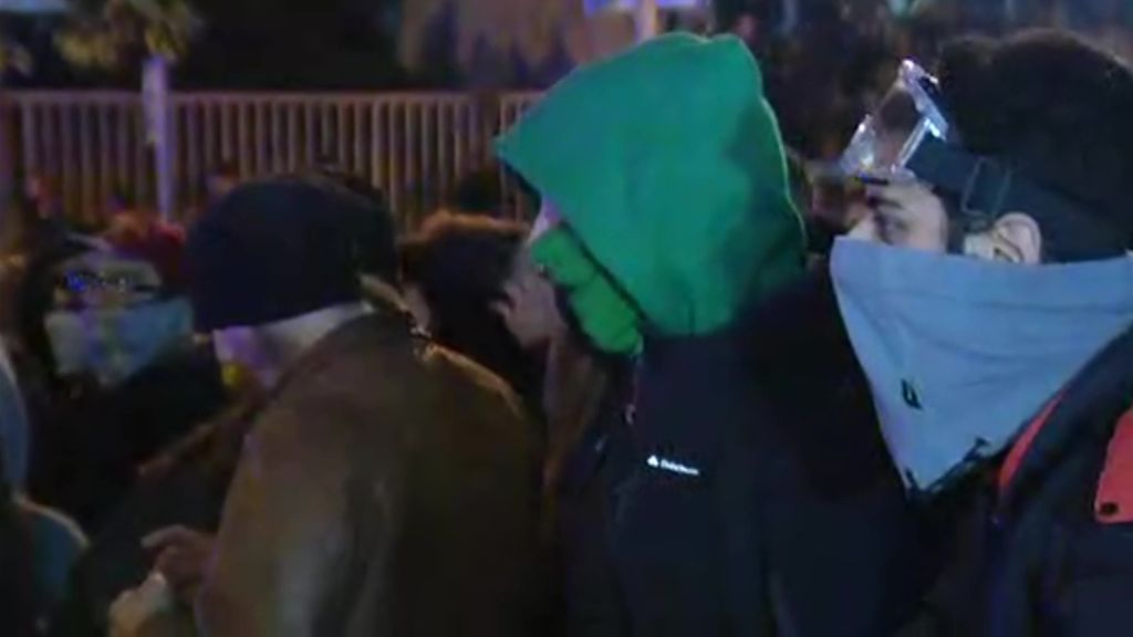 Manifestantes de los manifestantes de Tsunami Democrático se enfrentados a los Mossos d'Esquadra cerca del Nou Camp