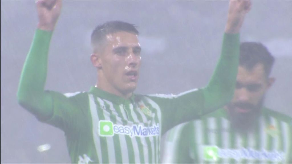 Tello no falla desde el punto de penalti y adelanta al Betis ante el Antoniano