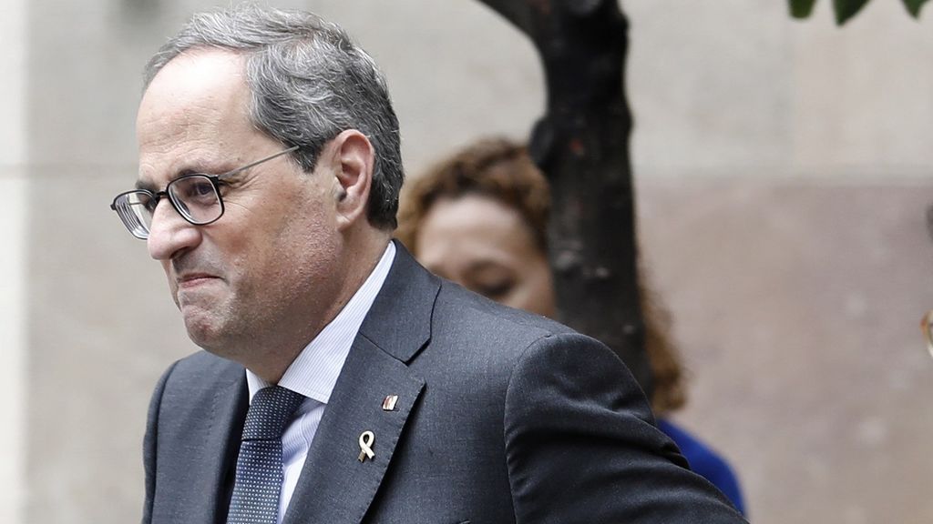 Torra, inhabilitado por desobediencia al no retirar los lazos amarillos de la Generalitat