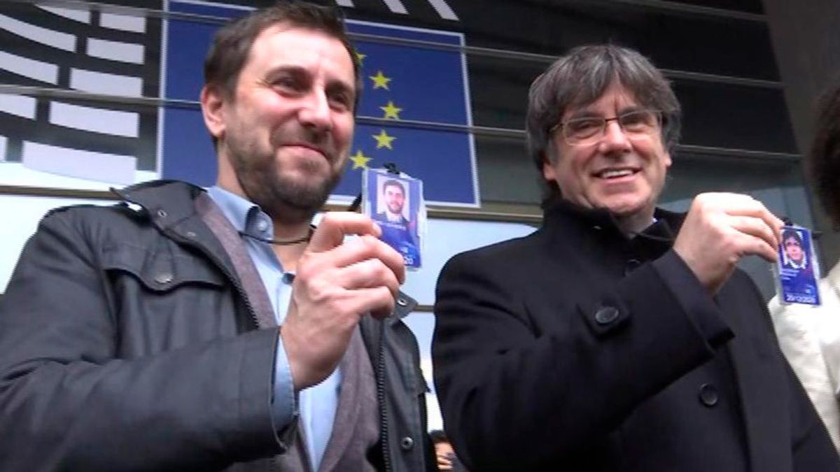 En directo: Puigdemont acude a recoger el acta en el Parlamento Europeo En directo: Puigdemont acude a recoger el acta en el Parlamento Europeo
