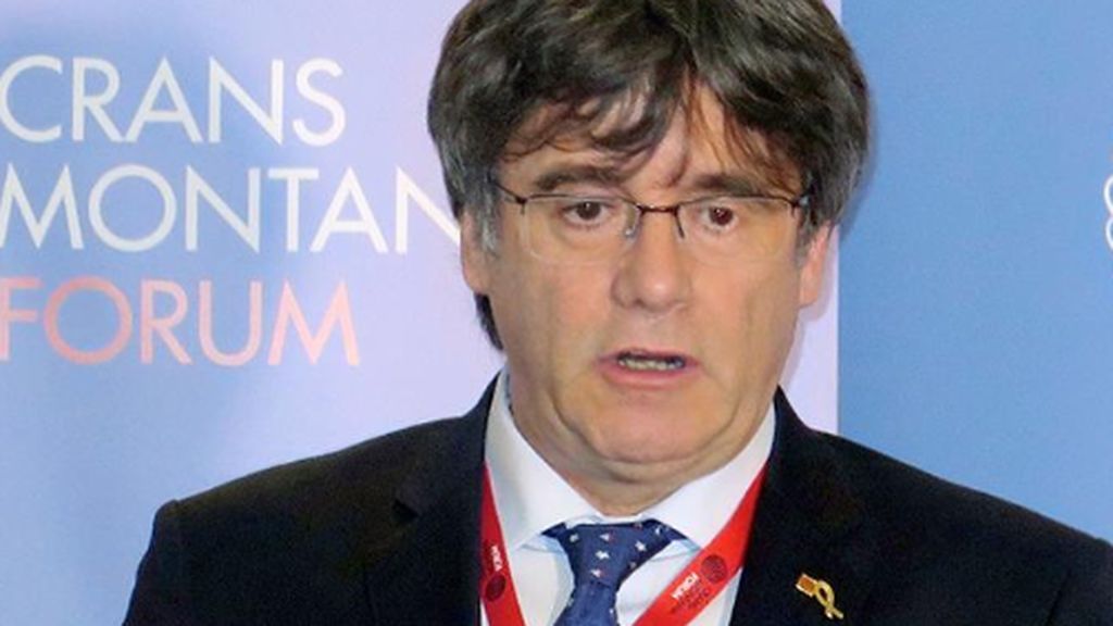 Puigdemont y Comin inician los trámites para ser reconocidos eurodiputados