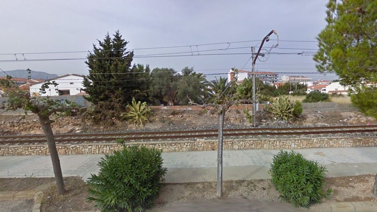 Muere una mujer arrollada por un tren tras cruzar la vía para comprar tabaco en Tarragona
