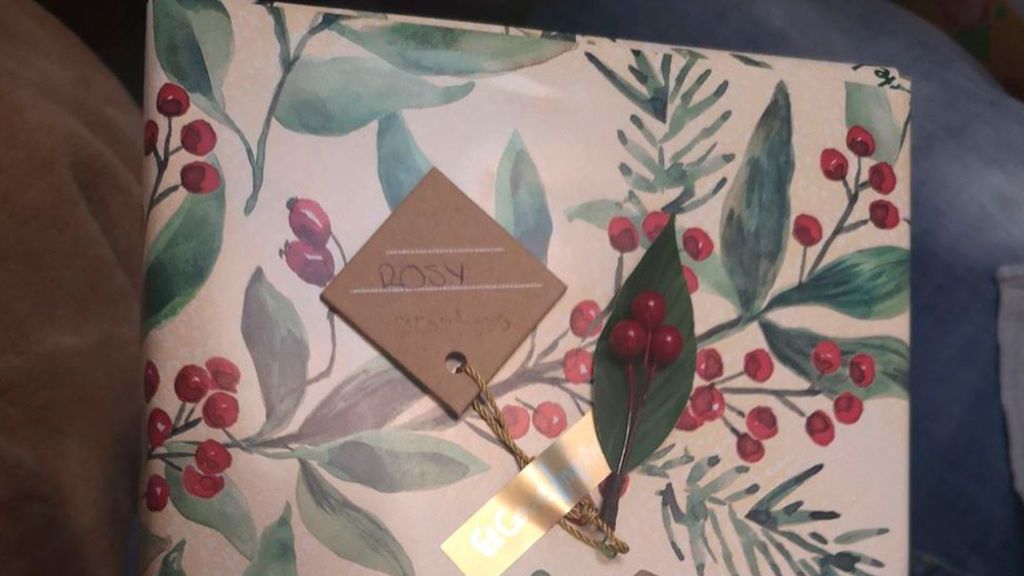 Se busca a Rosy: la destinataria de un regalo perdido en el metro Se busca a Rosy: la destinataria de un regalo perdido en el metro