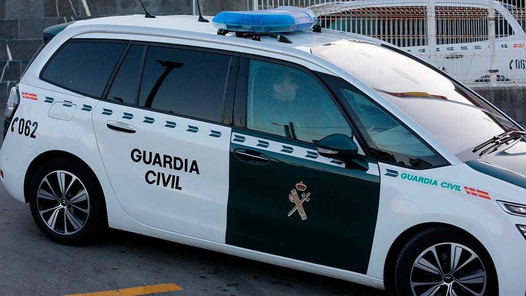 La Guardia Civil investiga el sistema de succión de la piscina de Mijas donde murieron tres personas La Guardia Civil investiga el sistema de succión de la piscina de Mijas donde murieron tres personas