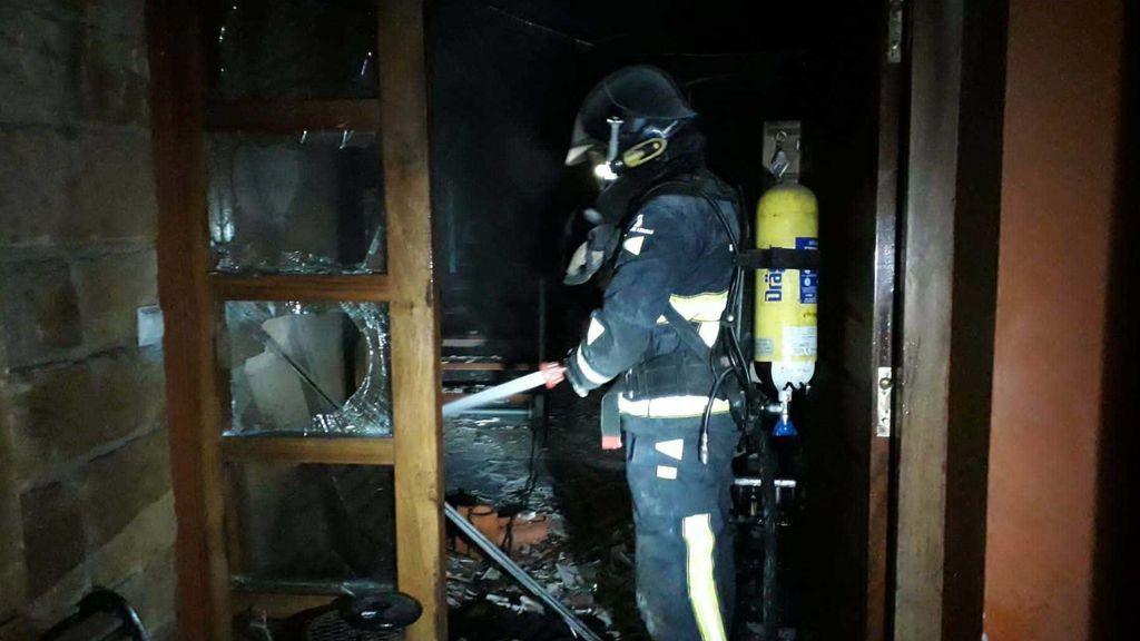 Muere una mujer en un incendio en Asturias Muere una mujer en un incendio en Asturias