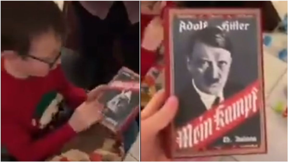 Un niño pide el videojuego 'Minecraft' y Papa Noel le trae el libro 'Mein Kampf', escrito por Adolf Hitler Un niño pide el videojuego 'Minecraft' y Papa Noel le trae el libro 'Mein Kampf', escrito por Adolf Hitler