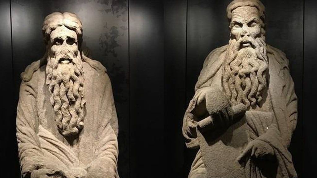 Santiago decidirá la próxima semana si sigue peleando con los Franco por las estatuas de Mestre Mateo Santiago decidirá la próxima semana si sigue peleando con los Franco por las estatuas de Mestre Mateo
