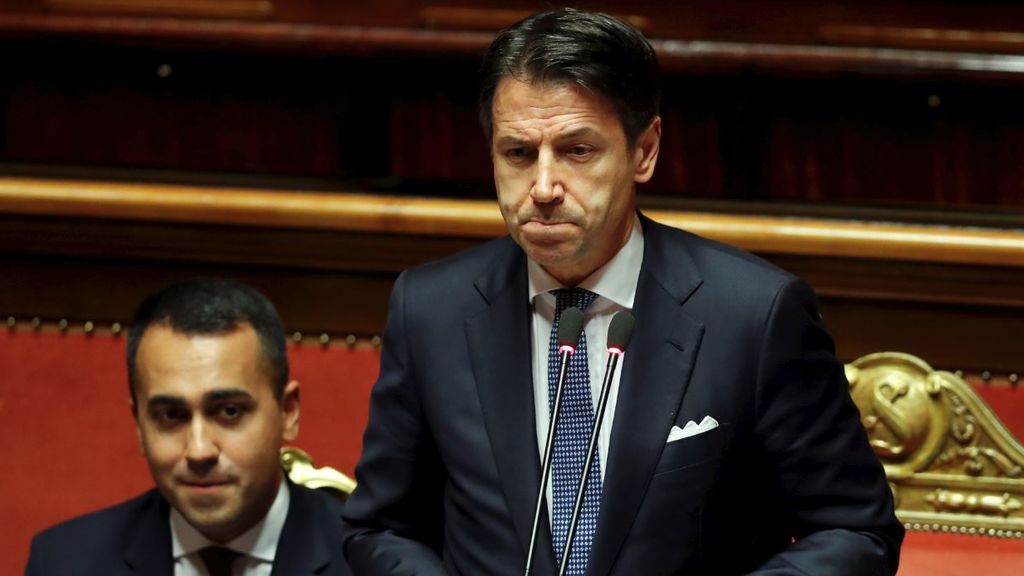 Dimite el ministro italiano de educación y crea una crisis en el gobierno de coalición Dimite el ministro italiano de educación y crea una crisis en el gobierno de coalición