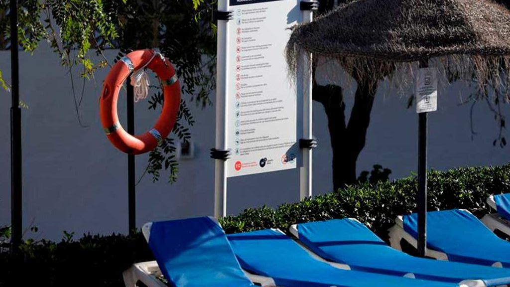 La familia que se ahogó en la piscina en Mijas: un pastor y sus hijos de 9 y 16 años La familia que se ahogó en la piscina en Mijas: un pastor y sus hijos de 9 y 16 años