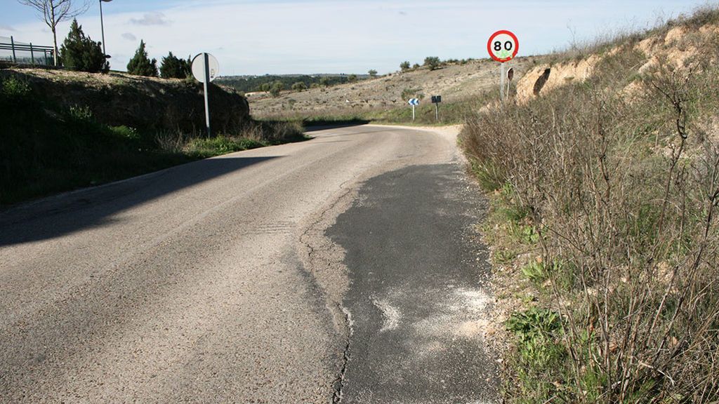 Asfalto carretera en mal estado Asfalto carretera en mal estado