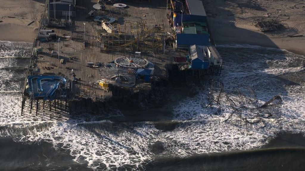 Un parque de diversiones en Seaside Heights tras el huracán Sandy en octubre de 2012