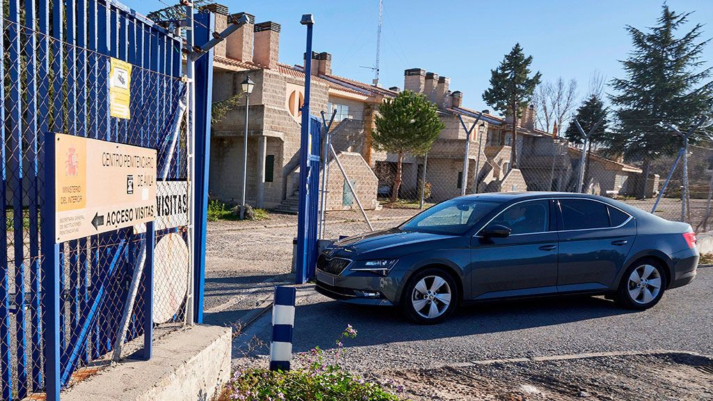 Iñaki Urdangarín vuelve a prisión tras su primer permiso penitenciario de cuatro días Iñaki Urdangarín vuelve a prisión tras su primer permiso penitenciario de cuatro días