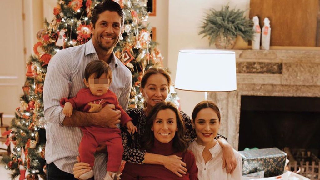 Fernando Verdasco y Ana Boyer bautizan a su hijo Miguel