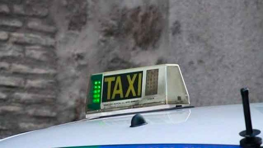 Sólo uno de cada seis diputados del Congreso renunció a los 3.000 euros para taxis en la legislatura fallida Sólo uno de cada seis diputados del Congreso renunció a los 3.000 euros para taxis en la legislatura fallida
