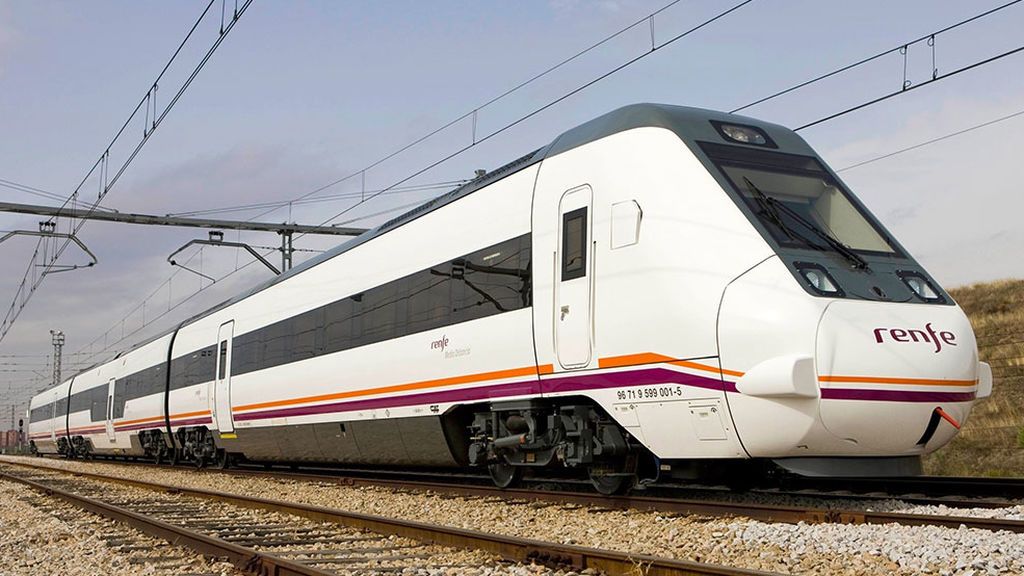 Muere un menor de 15 años, arrollado por un tren en Lora del Río (Sevilla) Muere un menor de 15 años, arrollado por un tren en Lora del Río (Sevilla)