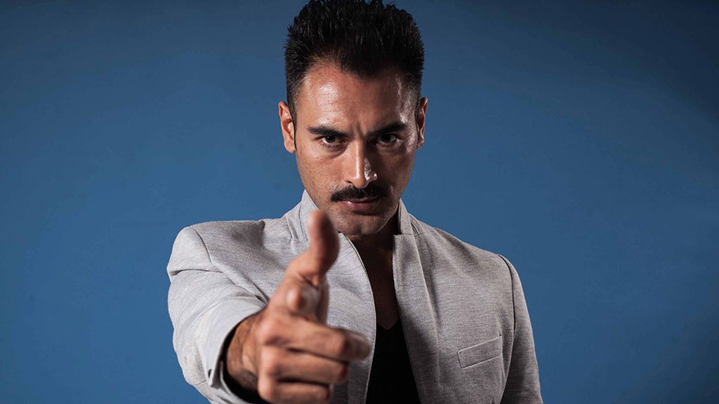 Muere el actor mexicano Sebastián Ferrat supuestamente por comer carne de cerdo en mal estado Muere el actor mexicano Sebastián Ferrat supuestamente por comer carne de cerdo en mal estado