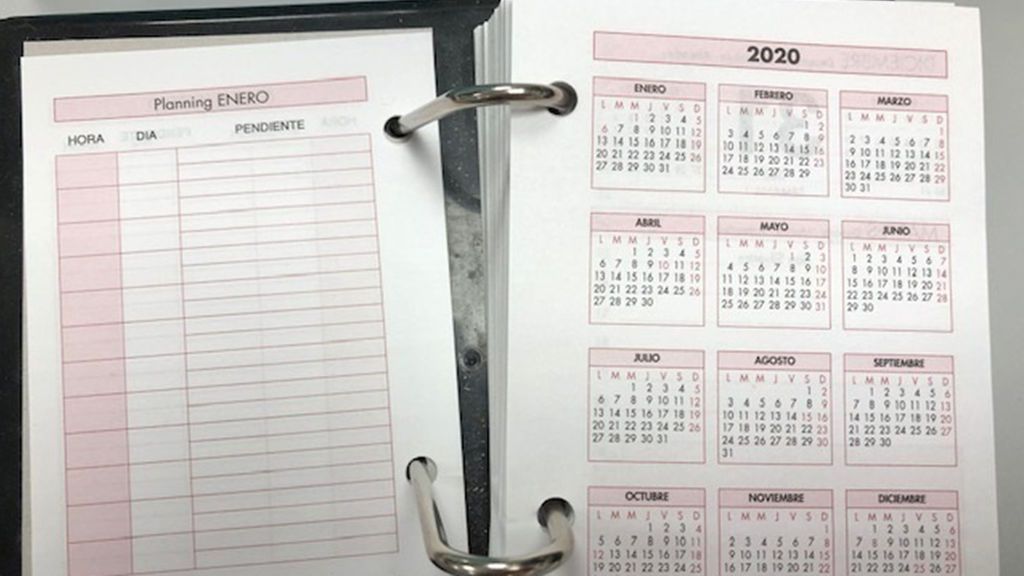 El calendario laboral de 2020 recoge 12 festivos, con muchos puentes de tres días El calendario laboral de 2020 recoge 12 festivos, con muchos puentes de tres días