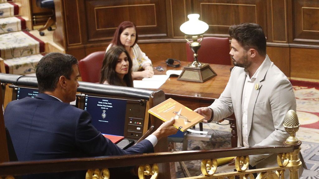 ERC desbloquea la investidura con un "sí" al acuerdo con Sánchez ERC desbloquea la investidura con un "sí" al acuerdo con Sánchez