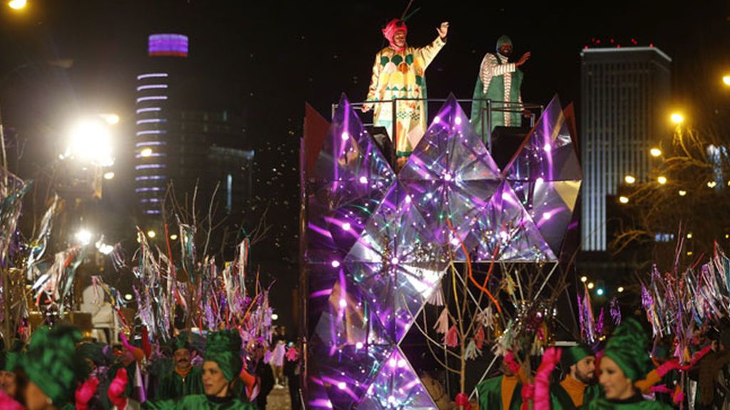 Almeida sobre la cabalgata de Reyes: “estará a la altura de las expectativas, y los Reyes Magos no irán en cortinas de baño”