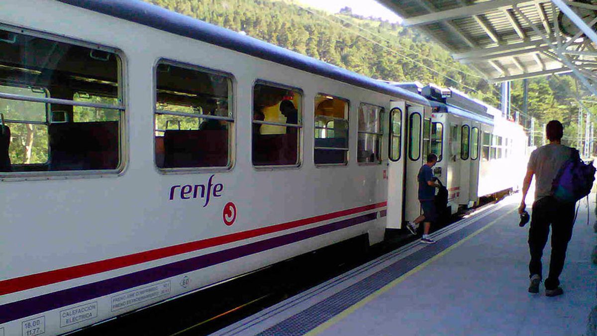 Renfe cerrará las taquillas de las estaciones menos transitadas Renfe cerrará las taquillas de las estaciones menos transitadas