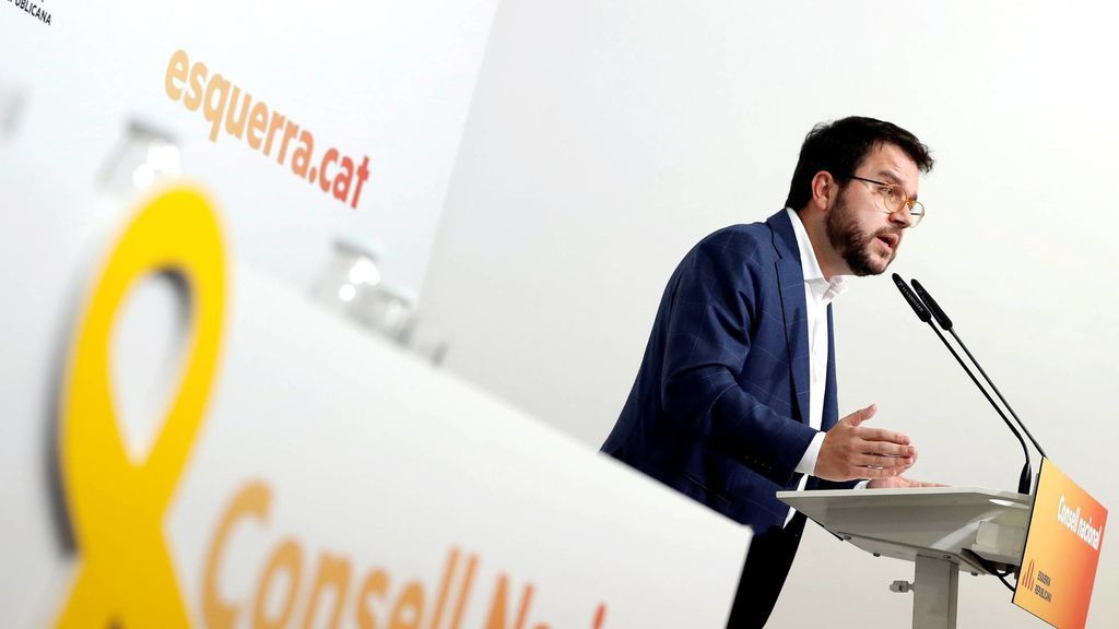 ERC valida el acuerdo con el PSOE y permitirá la investidura de Sánchez ERC valida el acuerdo con el PSOE y permitirá la investidura de Sánchez