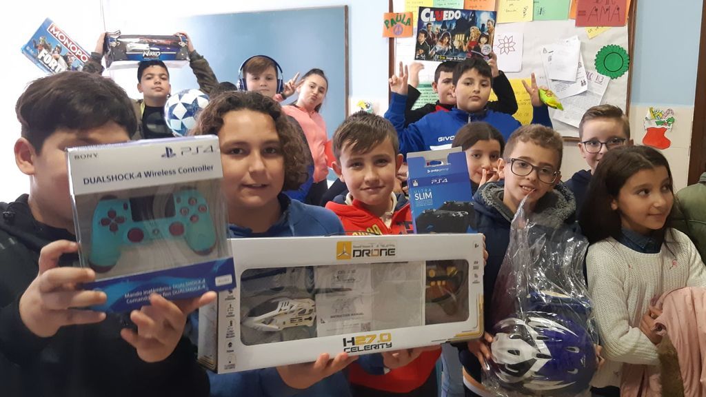 almanjayar niños regalos