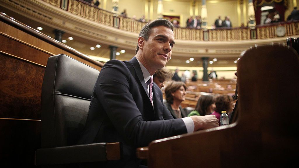 Pedro Sánchez defiende su programa de Gobierno en el debate de investidura Pedro Sánchez defiende su programa de Gobierno en el debate de investidura