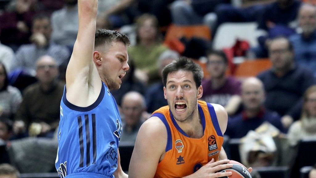 Valencia Basket coquetea con los play-off tras remontar ante el Alba Berlin
