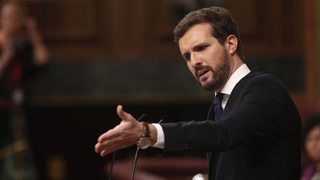 Casado se erige como "dique de contención" frente al "precipicio" de Sánchez Casado se erige como "dique de contención" frente al "precipicio" de Sánchez