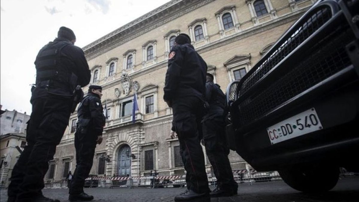 Un coche arrolla a la multitud en el norte de Italia donde han muerto al menos 6 personas