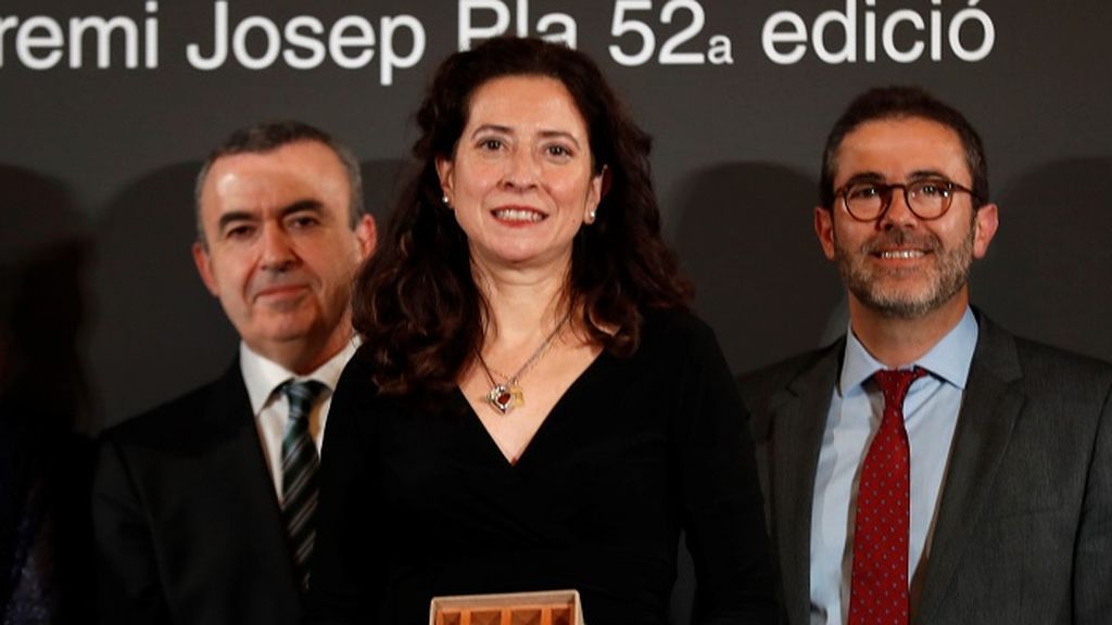 Ana Merino gana el 76 Premio Nadal con su primera novela 'El mapa de los afectos' Ana Merino gana el 76 Premio Nadal con su primera novela 'El mapa de los afectos'