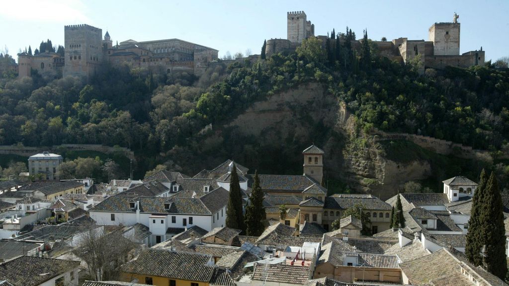 Estafa en la Alhambra: entradas 50 veces más caras para visitarla dos días que está cerrada