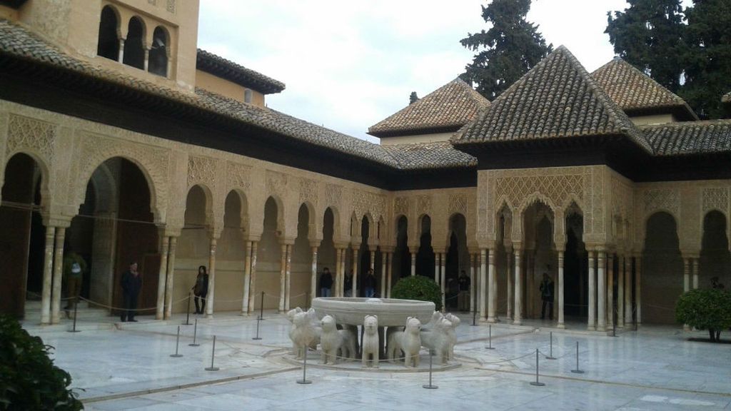 Estafa en la Alhambra: entradas 50 veces más caras para visitarla dos días que está cerrada Estafa en la Alhambra: entradas 50 veces más caras para visitarla dos días que está cerrada