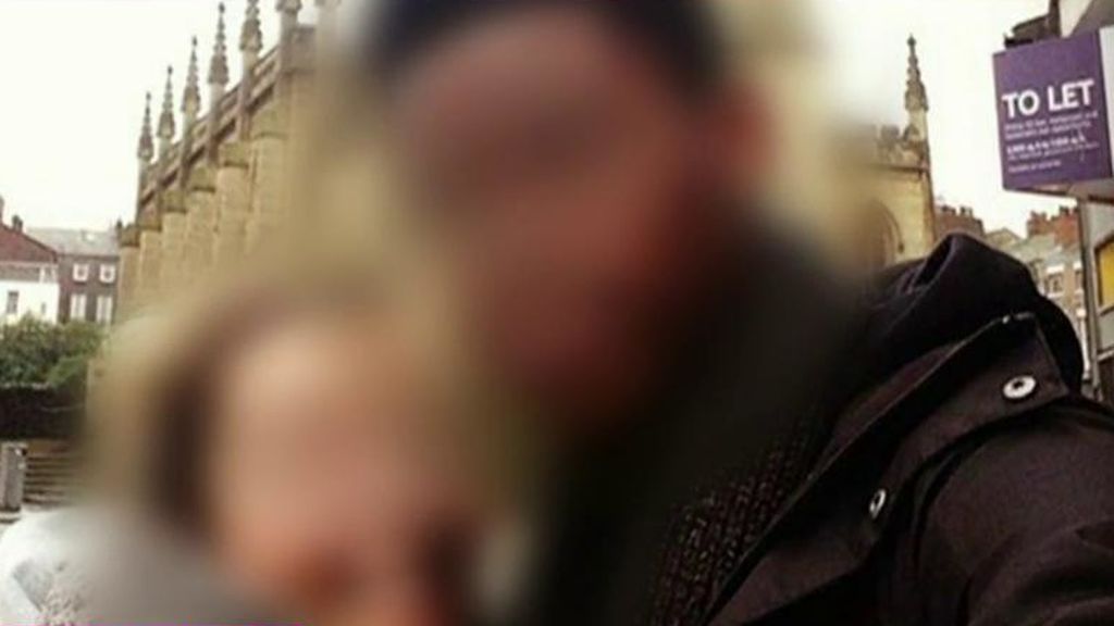 El presunto asesino de su mujer y su hija de 3 años ya ha recibido el alta y está detenido en una comisaría