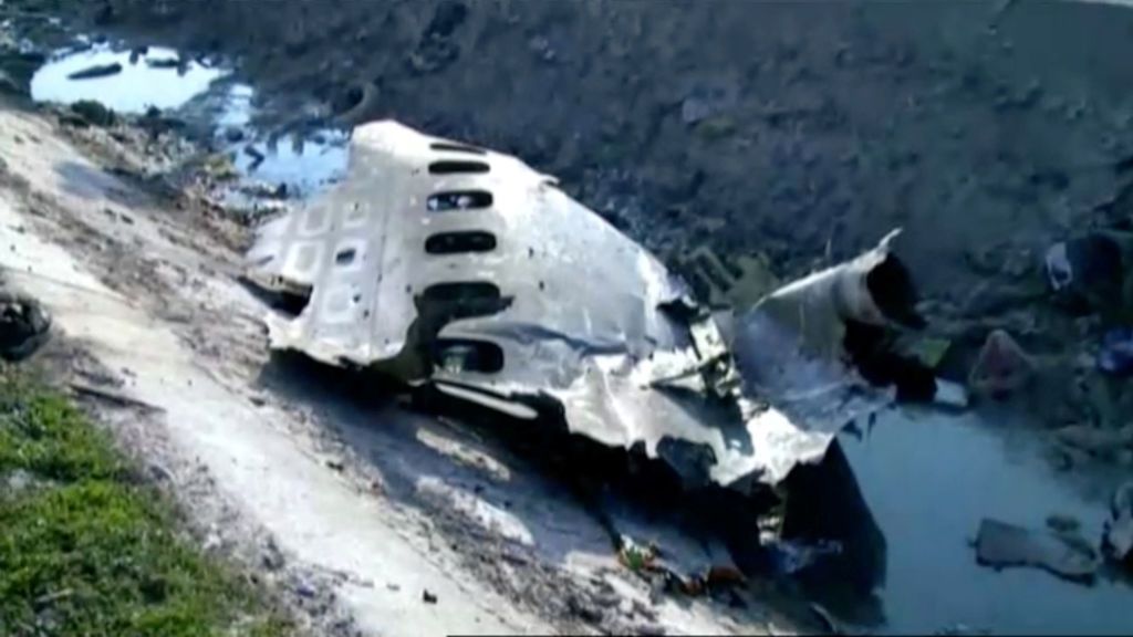 Se estrella un avión ucraniano con 180 personas en el aeropuerto de Teherán Se estrella un avión ucraniano con 180 personas en el aeropuerto de Teherán