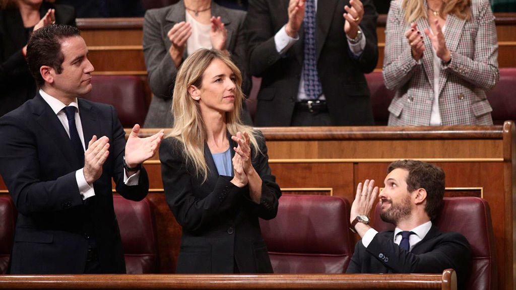 Casado se propone captar a los "socialistas avergonzados" con Sánchez Casado se propone captar a los "socialistas avergonzados" con Sánchez