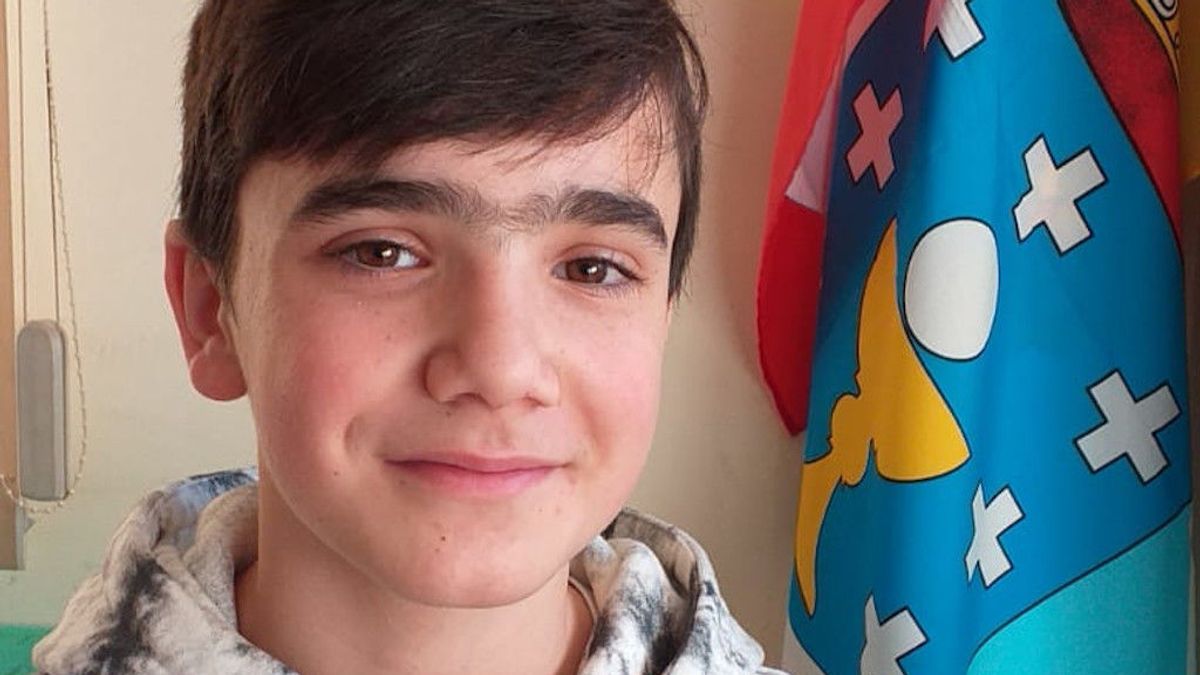 Cumple 14 años y firma su testamento el mismo día Cumple 14 años y firma su testamento el mismo día