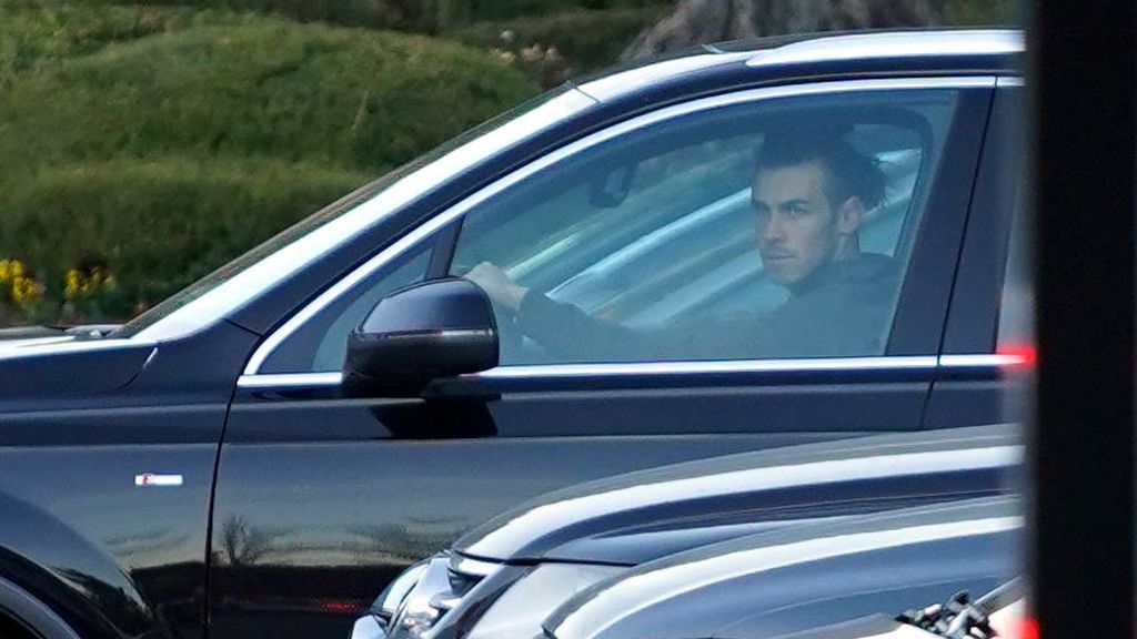 Gareth Bale no quiere ahora salir del Real Madrid: "No va a ir a ninguna parte" Gareth Bale no quiere ahora salir del Real Madrid: "No va a ir a ninguna parte"
