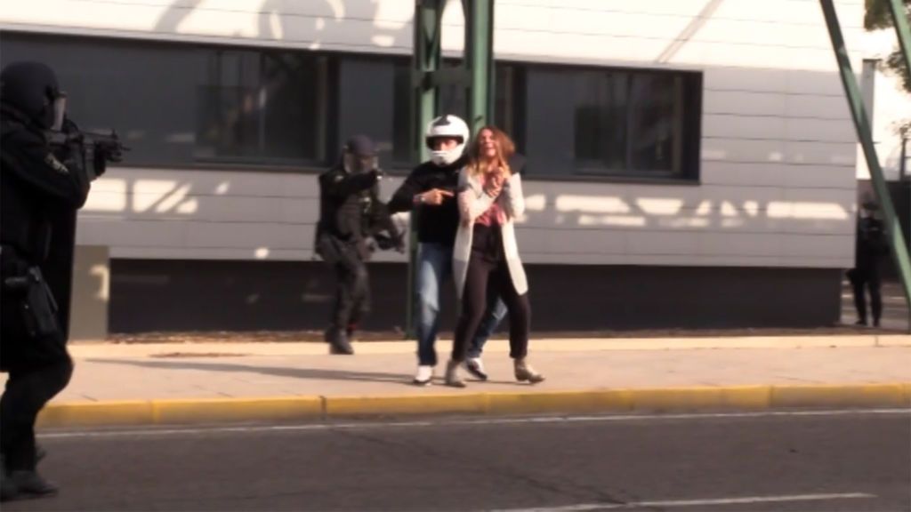 Simulacros hiperrealistas para estar siempre preparados: el trabajo de la policía para responder en situaciones de secuestro