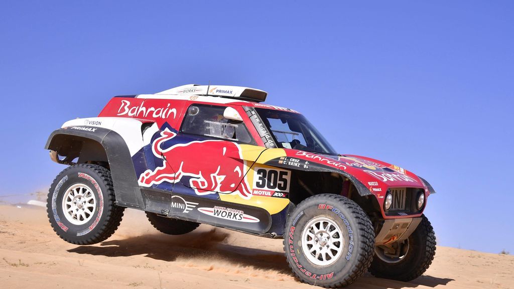Carlos Sainz aguanta el liderato en la sexta etapa del Dakar y Fernando Alonso, quinto Carlos Sainz aguanta el liderato en la sexta etapa del Dakar y Fernando Alonso, quinto